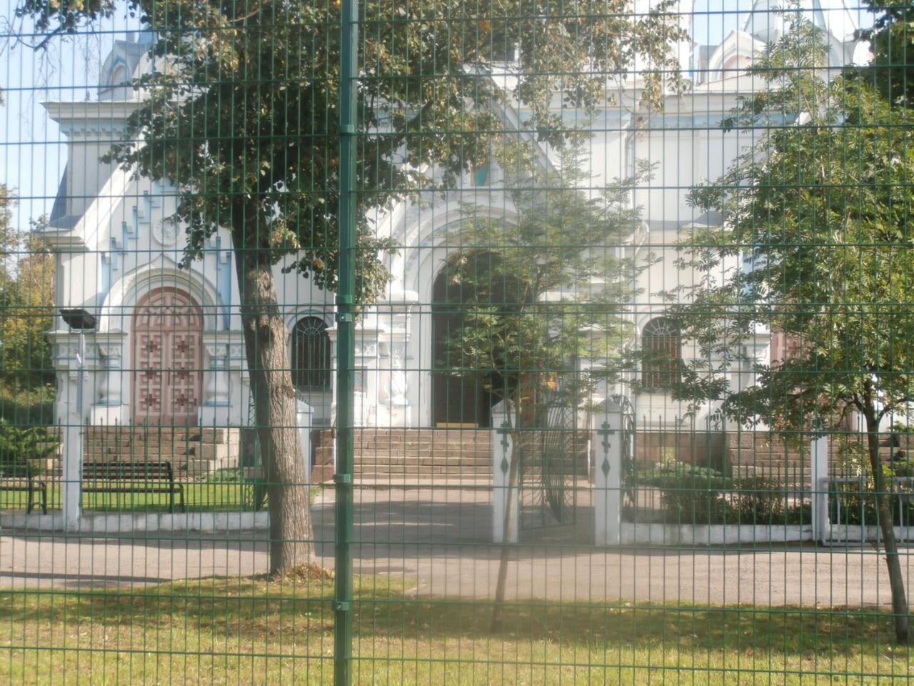 Apartments At The Church Alley Daugavpils Exterior foto